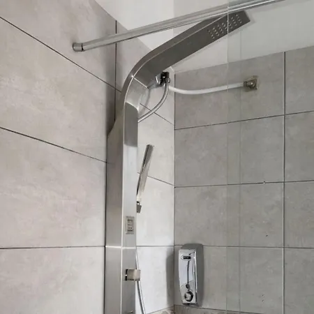 Domus Turno By Local Domus Maison d'hôtes 4*